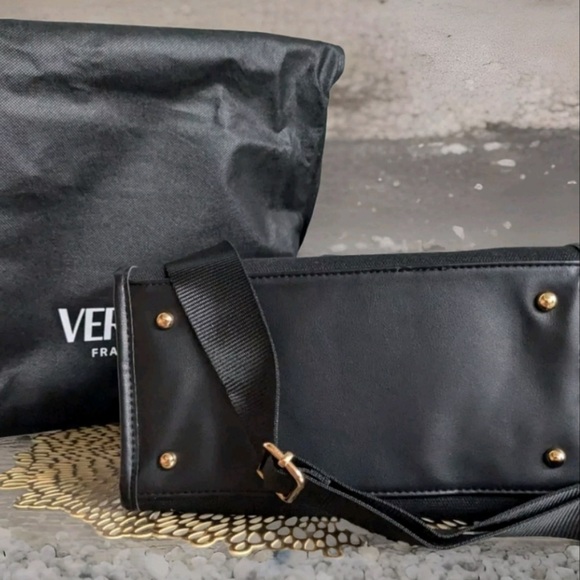 Versace - Picture 10 of 11